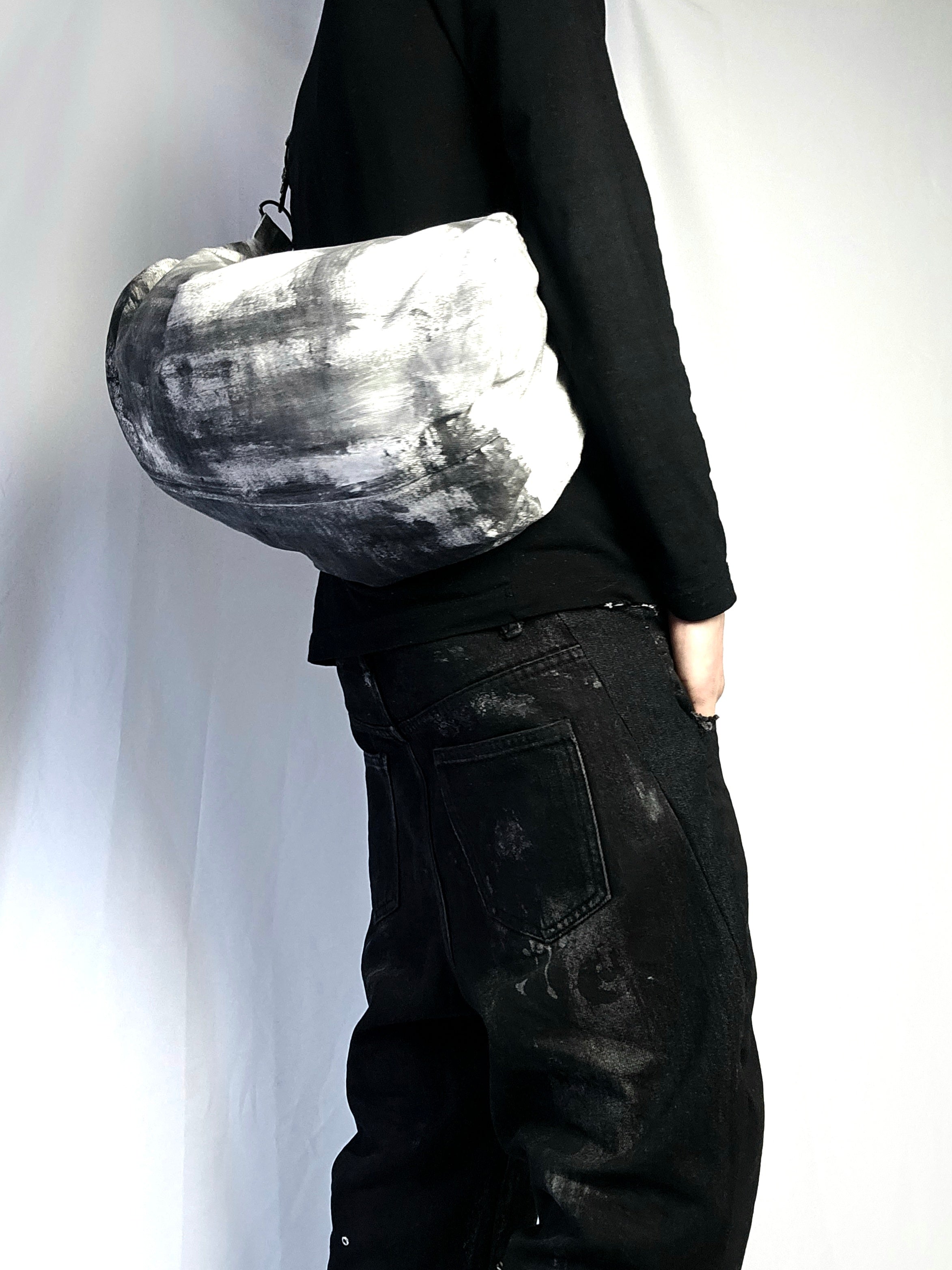 Leo/Brutalism duffle bag